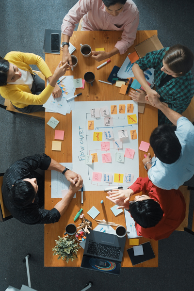 Innovation drives us. Strategy shapes us. Together, we build brands that grow. Vision